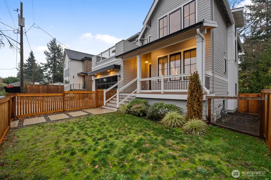 2714 Fairmount Avenue Sw, Seattle, WA 98116 - Image #3
