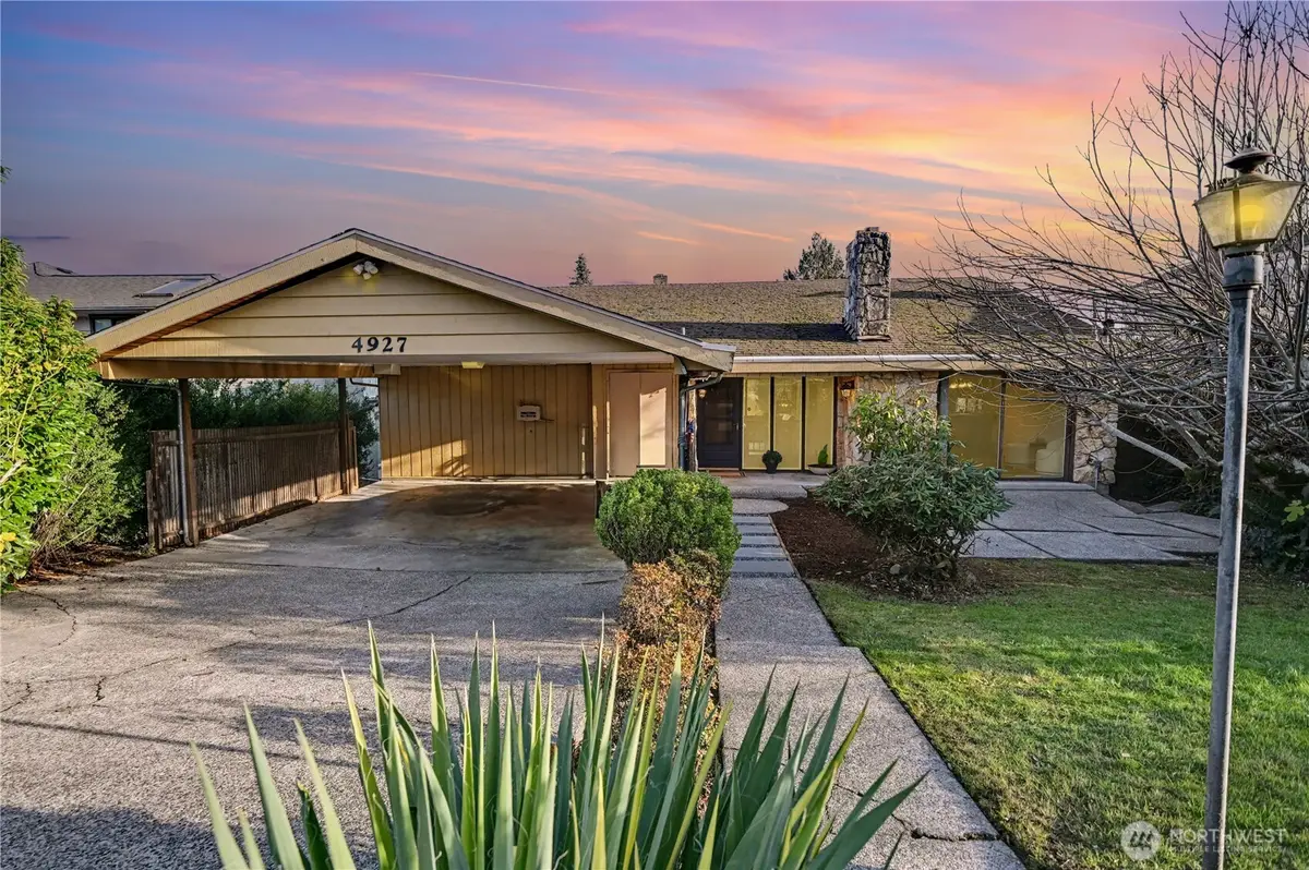 4927 Purdue Avenue Ne, Seattle, WA 98105 - Image #1