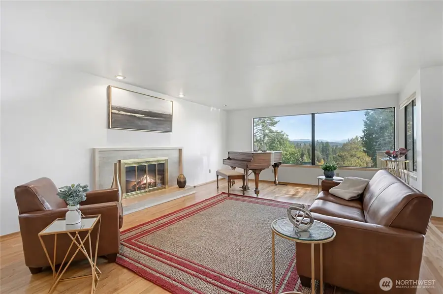 4927 Purdue Avenue Ne, Seattle, WA 98105 - Image #2