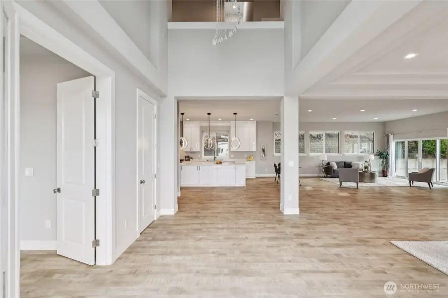 1217 S 273rd Place, Des Moines, WA 98198 - Image #2