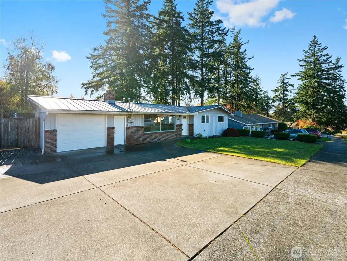 1641 NE 11th Street, Oak Harbor, WA 98277 - Image #1