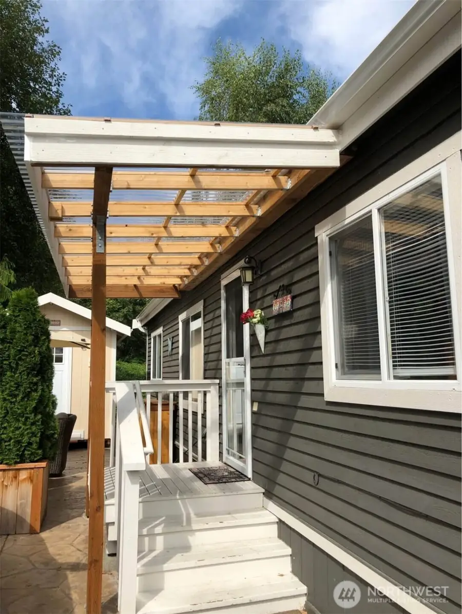 15253 Pine Drive, Renton, WA 98058 - Image #2