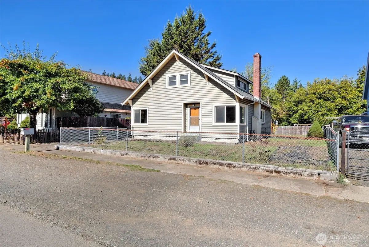 1018 W Cota Street, Shelton, WA 98584 - Image #1