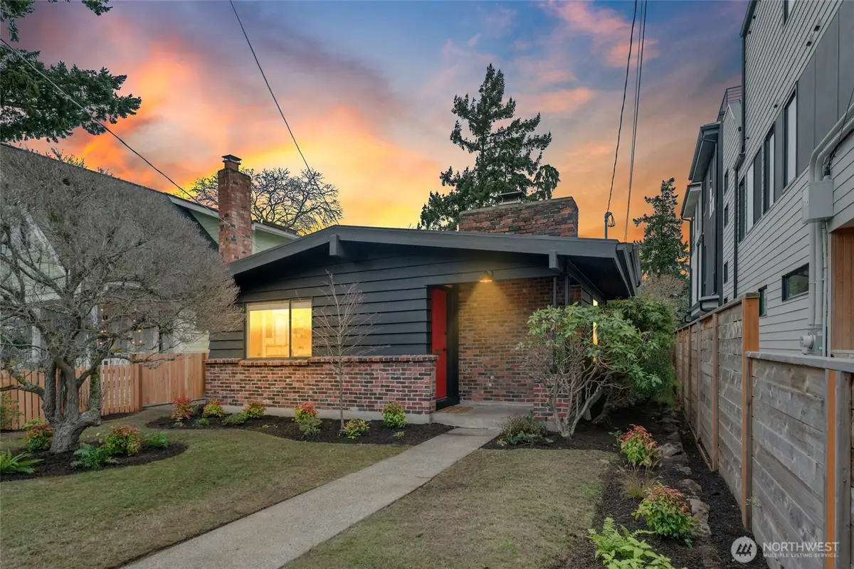 3209 61st Avenue Sw, Seattle, WA 98116 - Image #1