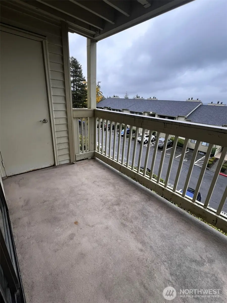 1735 W Sunn Fjord Lane #I-104, Bremerton, WA 98312 - Image #2