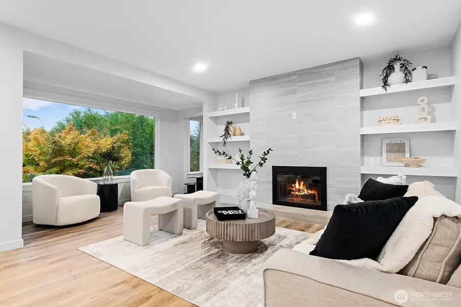 10813 24th Avenue Ne, Seattle, WA 98125 - Image #3