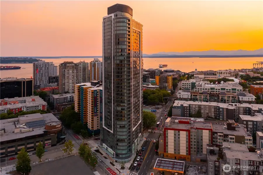 2510 6th Avenue #1305, Seattle, WA 98121 - Image #2