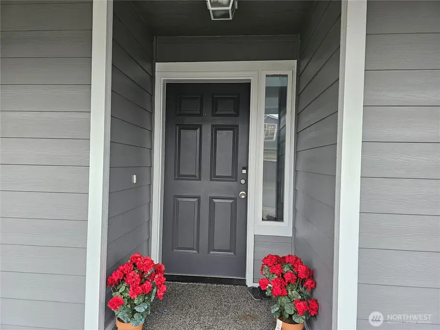 9925 S 242nd Place, Kent, WA 98030 - Image #2