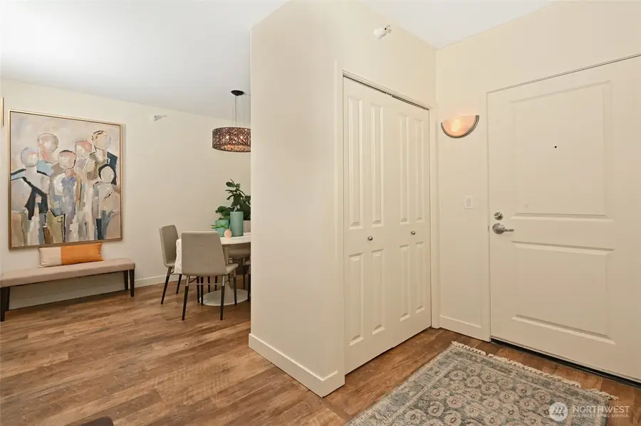 2331 42nd Avenue Sw #217, Seattle, WA 98116 - Image #2