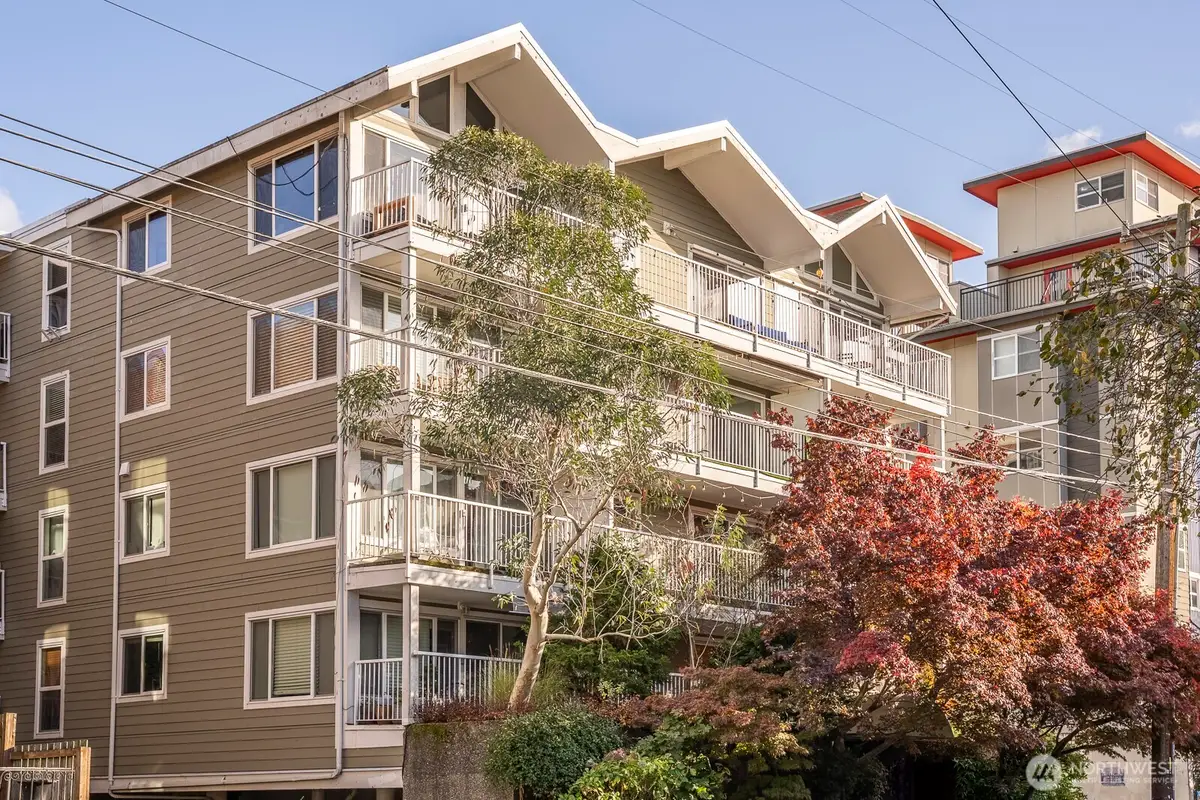 308 Summit Avenue E #303, Seattle, WA 98102 - Image #1