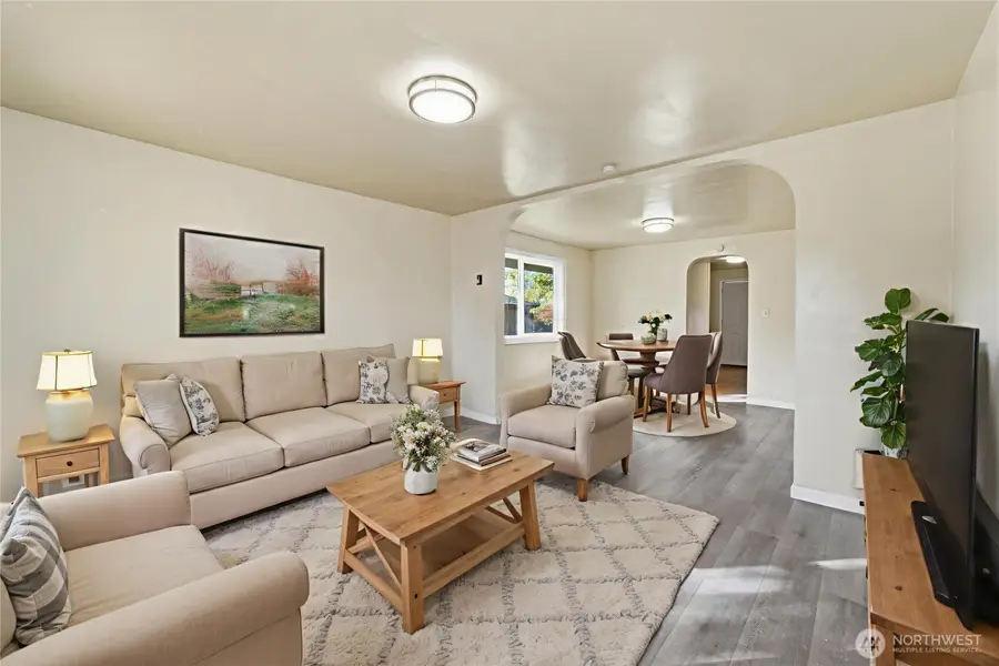 303 NE Ash Avenue, College Place, WA 99324 - Image #2