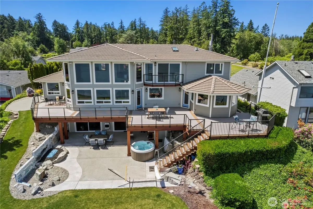 8210 Walnut Road Ne, Olympia, WA 98516 - Image #1