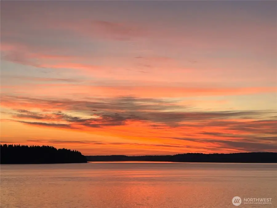 8210 Walnut Road Ne, Olympia, WA 98516 - Image #2