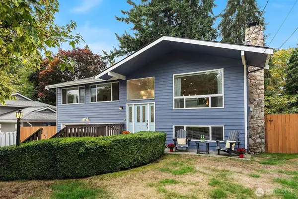 9625 164th Avenue Ne, Redmond, WA 98052