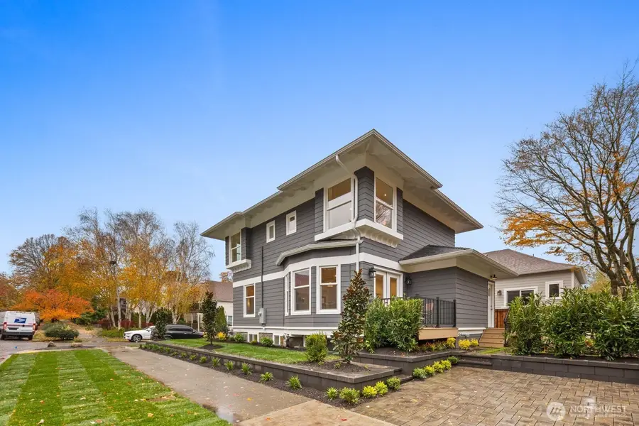 323 W Garfield Street, Seattle, WA 98119 - Image #3