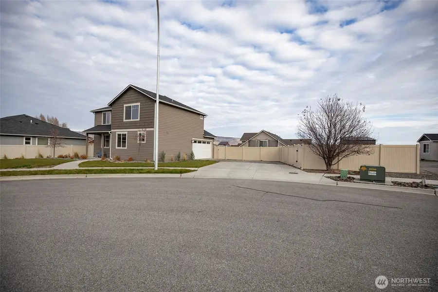 1735 Skeena Court, Wenatchee, WA 98801 - Image #2