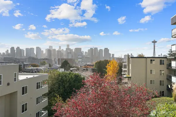 561 Lee Street, Seattle, WA 98109