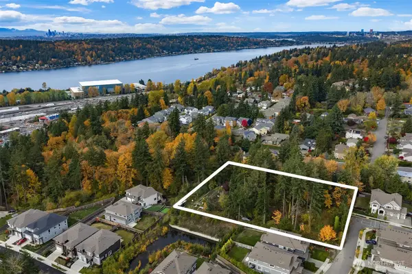 11428 SE 82nd Street, Newcastle, WA 98056