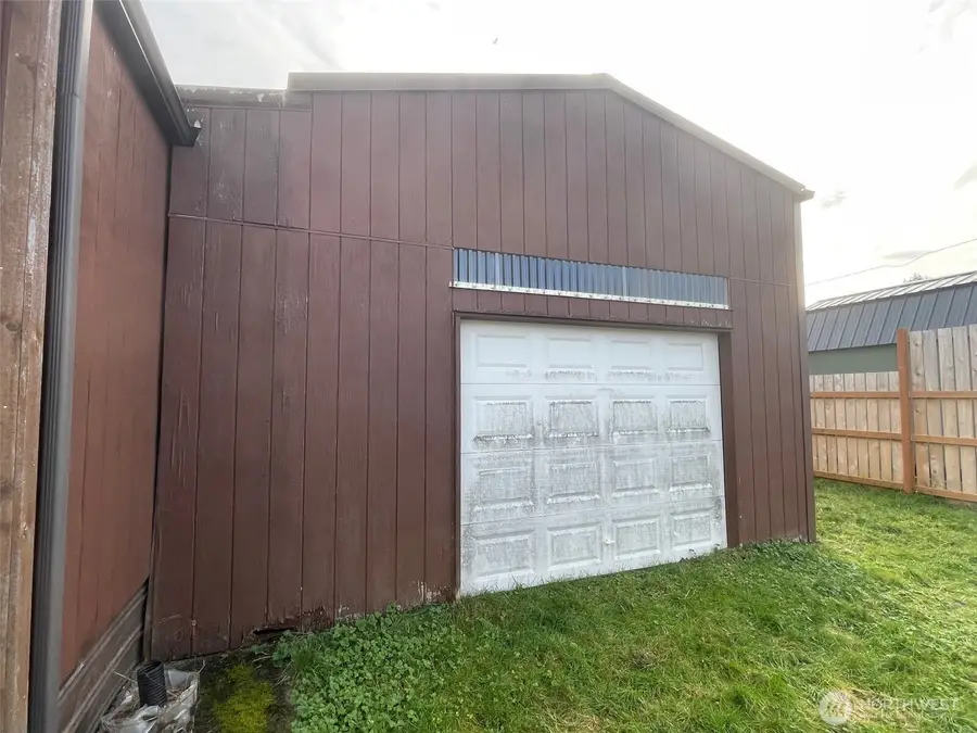 131 SW E Street, Forks, WA 98331 - Image #3