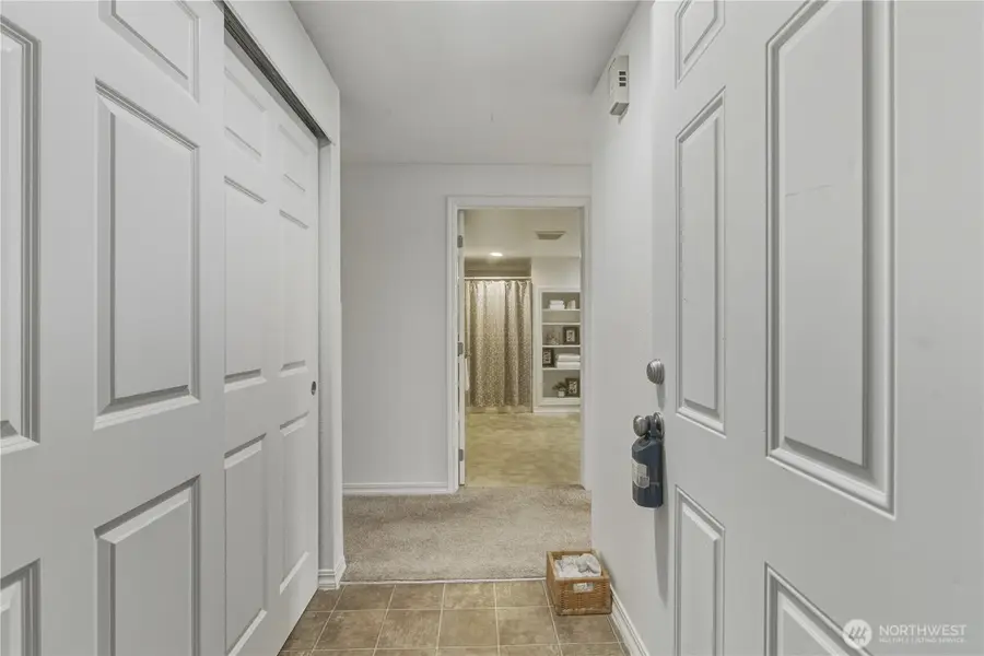 1725 W Sunn Fjord Lane #J-203, Bremerton, WA 98312 - Image #2