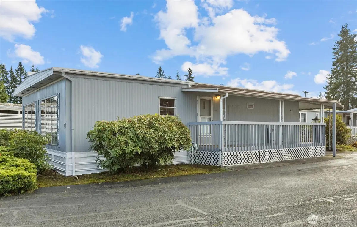 11622 Silver Lake Road #71, Everett, WA 98208 - Image #1