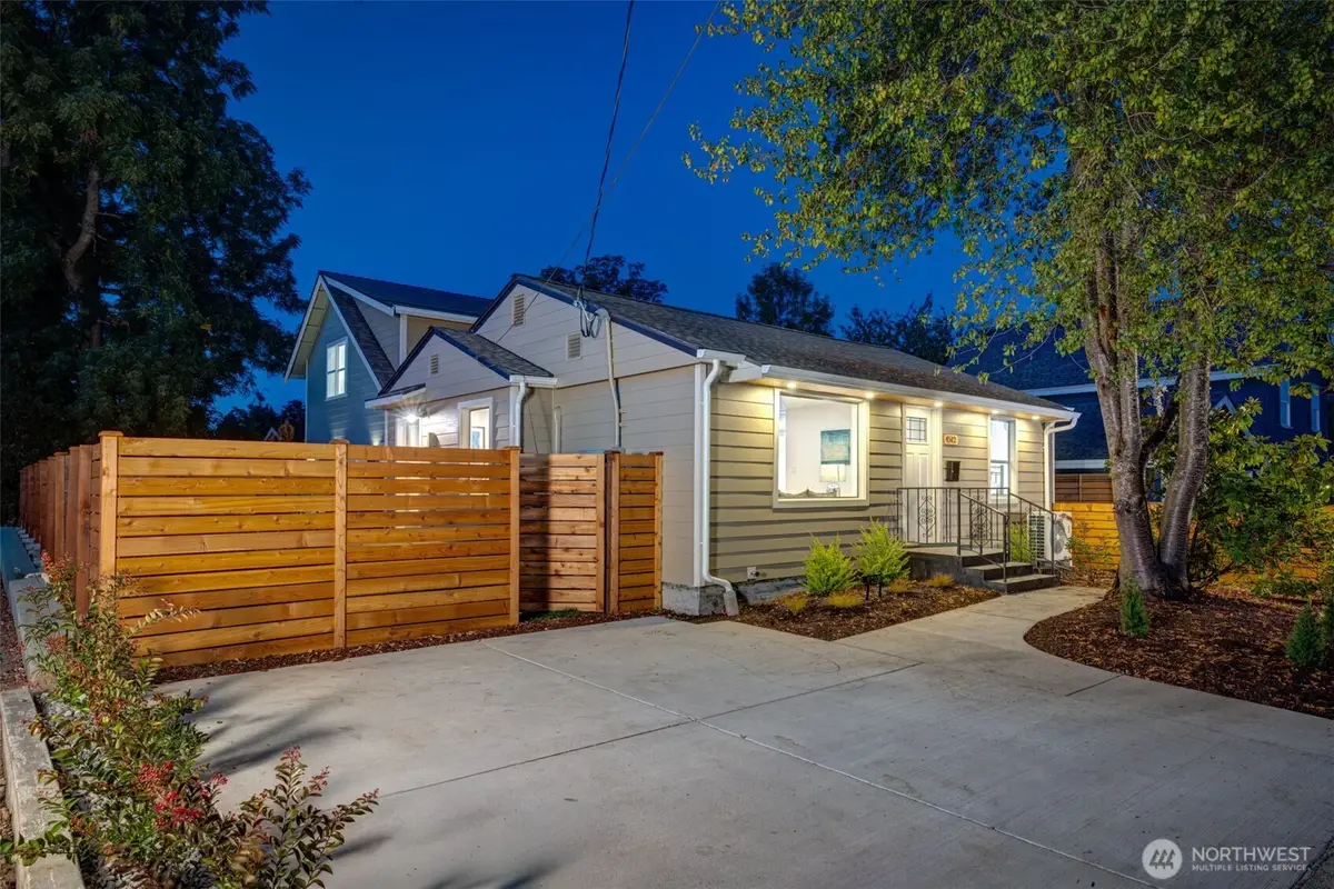 4512 S Dawson Street, Seattle, WA 98118 - Image #1