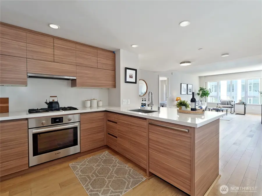 583 Battery Street #704N, Seattle, WA 98121 - Image #2