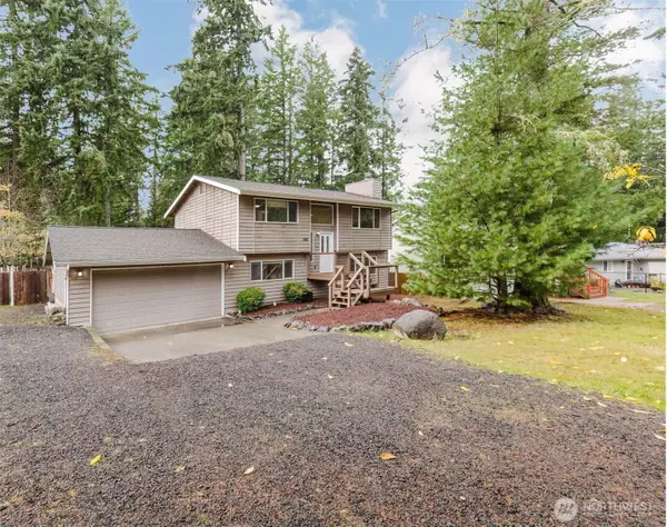 3481 Redwing Trail Nw, Bremerton, WA 98312