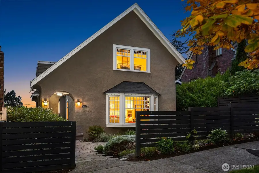 1229 9th Avenue W, Seattle, WA 98119 - Image #2