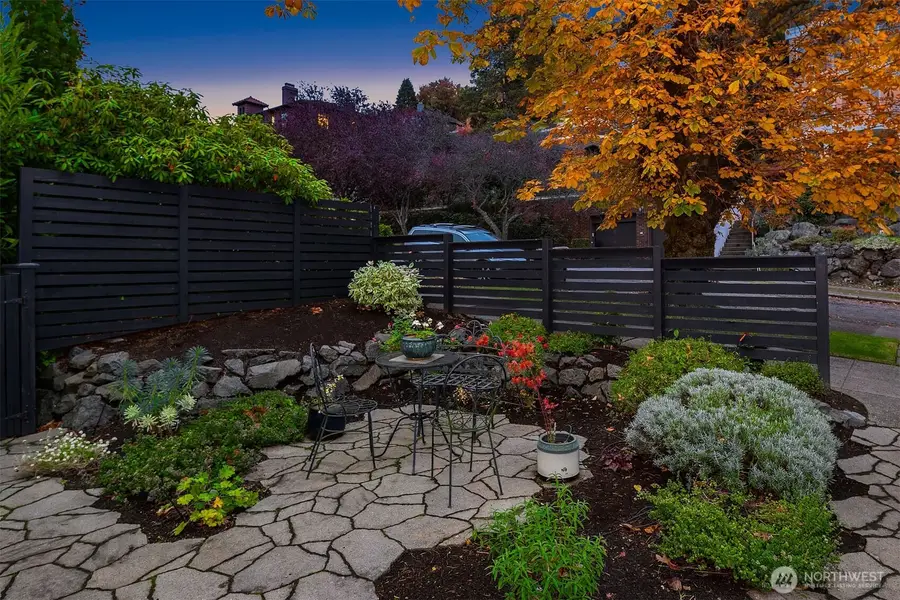 1229 9th Avenue W, Seattle, WA 98119 - Image #3