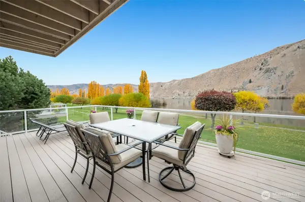 345 Lakefront Drive, Orondo, WA 98843