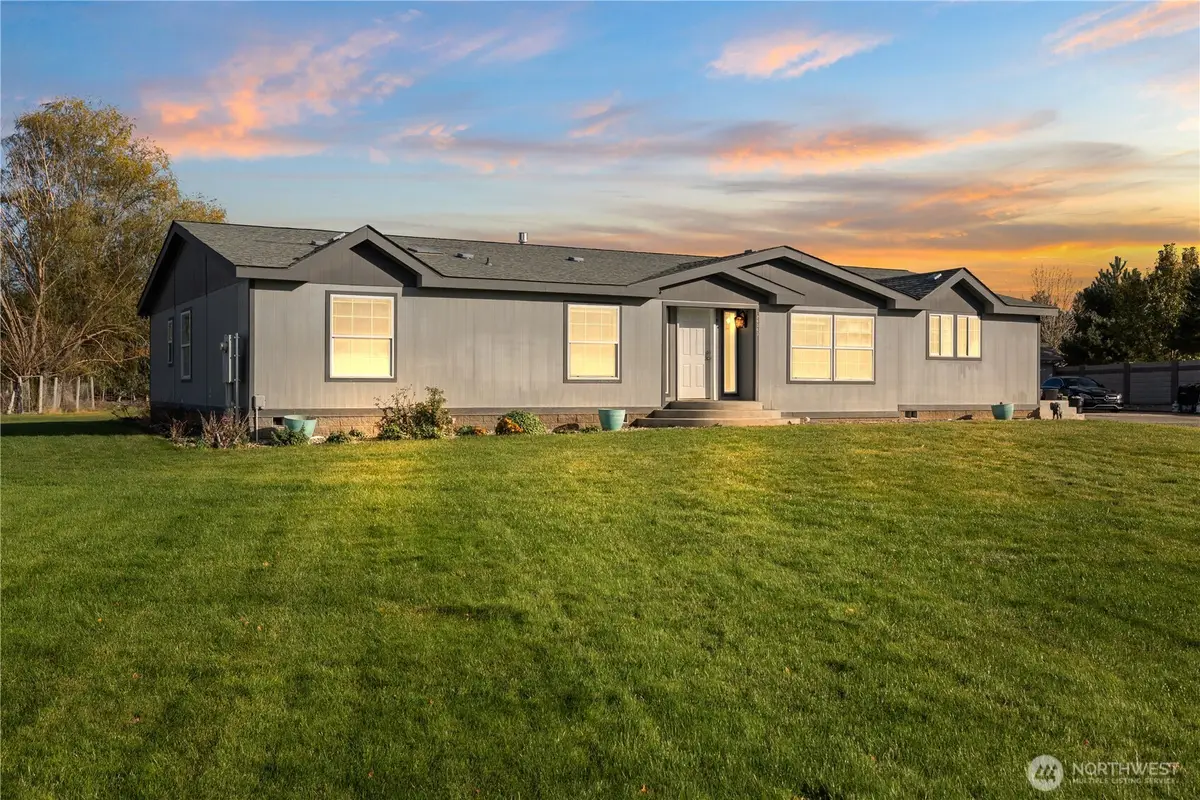 26363 Road U Sw, Mattawa, WA 99349 - Image #1