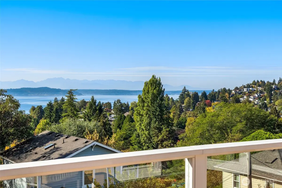 5315 46th Avenue Sw, Seattle, WA 98136 - Image #1