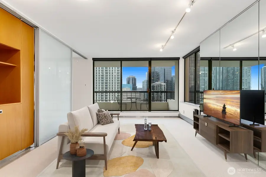 2201 3rd Avenue #2106, Seattle, WA 98121 - Image #2