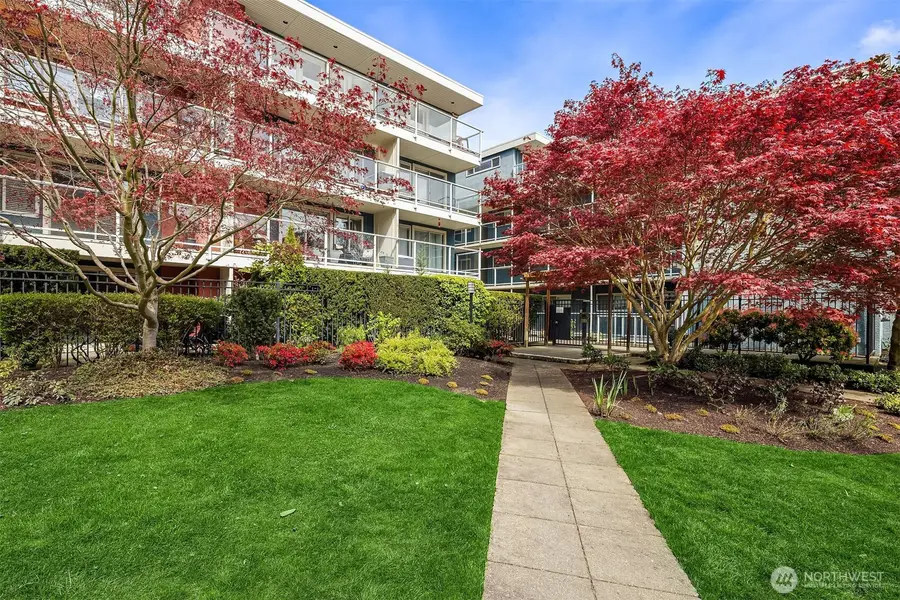 1730 Taylor Avenue N #409, Seattle, WA 98109 - Image #2