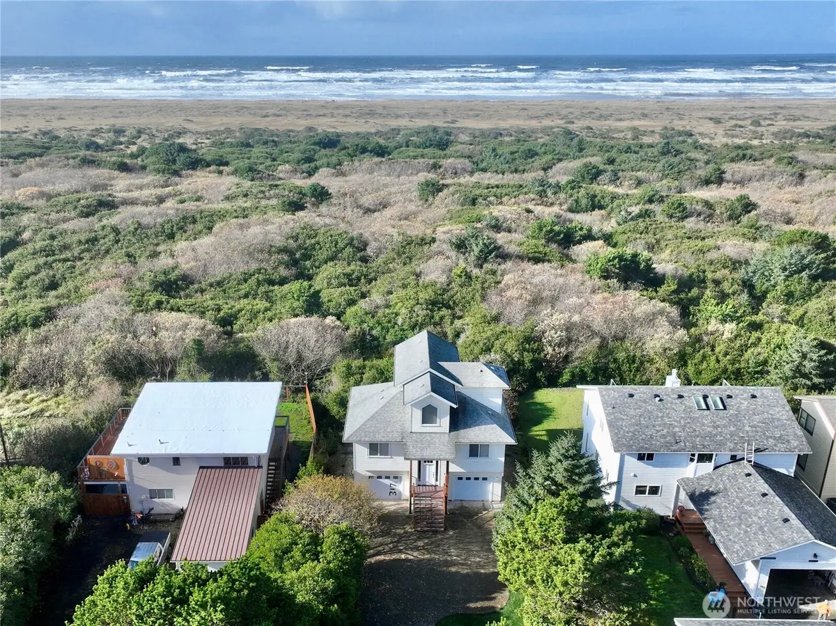 317 Sand Dune Avenue Sw, Ocean Shores, WA 98569 - Image #1