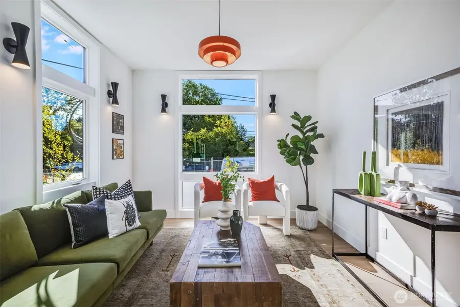 6356 47th Avenue S, Seattle, WA 98118 - Image #3