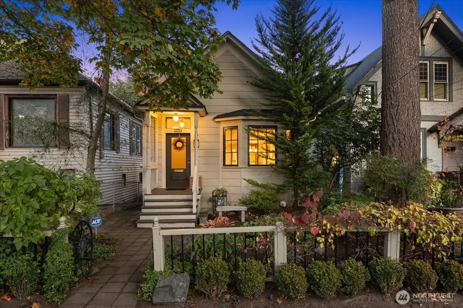 206 25th Avenue S, Seattle, WA 98144 - Image #2