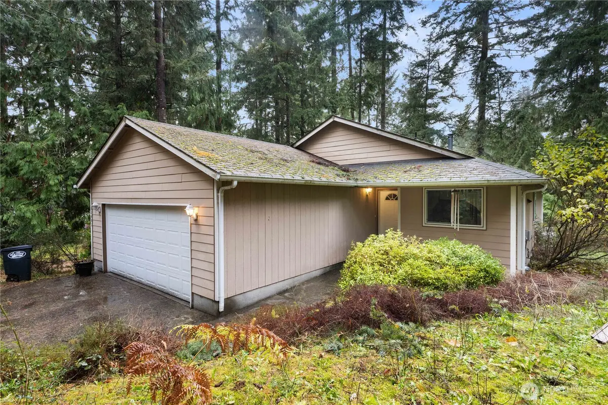 22442 Blue Lake Court Se, Yelm, WA 98597 - Image #1