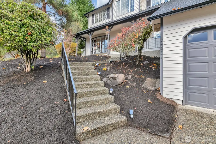 13634 SE 19th Street, Bellevue, WA 98005 - Image #2