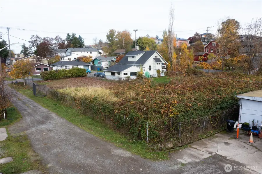 30 S Dakota Street, Seattle, WA 98108 - Image #2