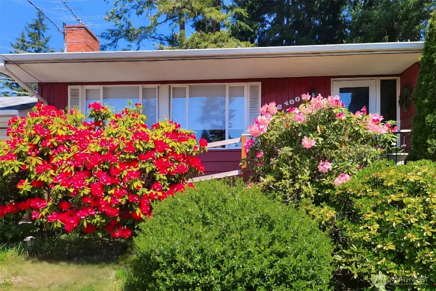 24007 44th Avenue W, Mountlake Terrace, WA 98043 - Image #2