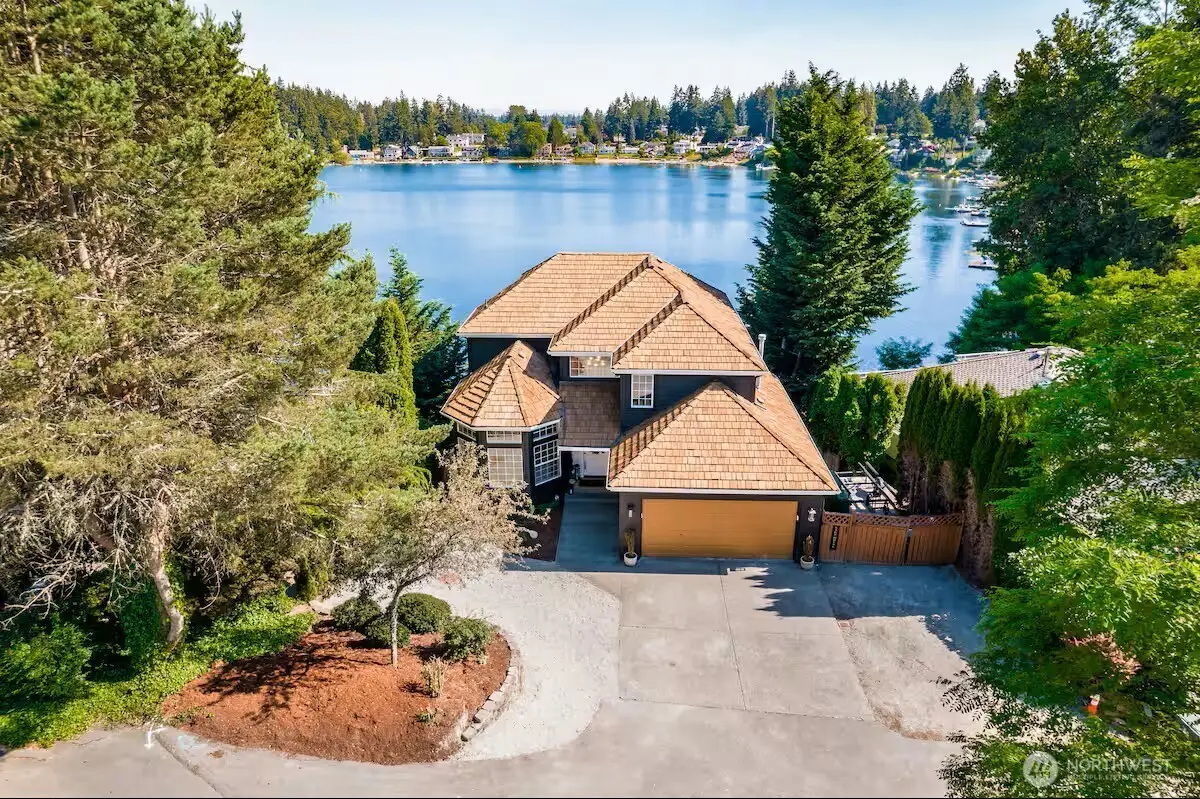 32 Lake Louise Drive Sw, Lakewood, WA 98498 - Image #1
