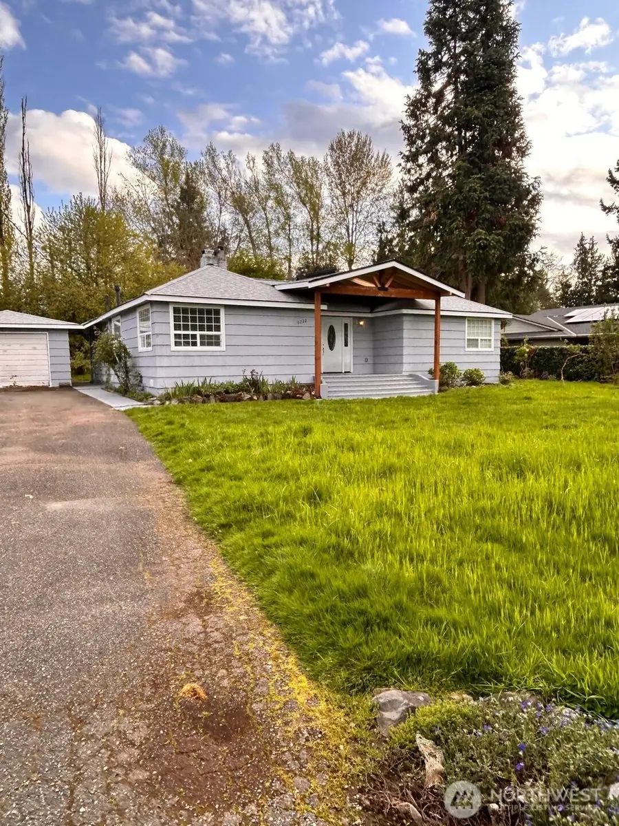 3232 Russet Road, Brier, WA 98036 - Image #2