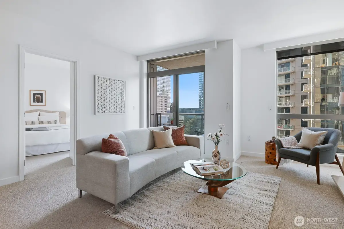 10610 NE 9th Place #923, Bellevue, WA 98004 - Image #1