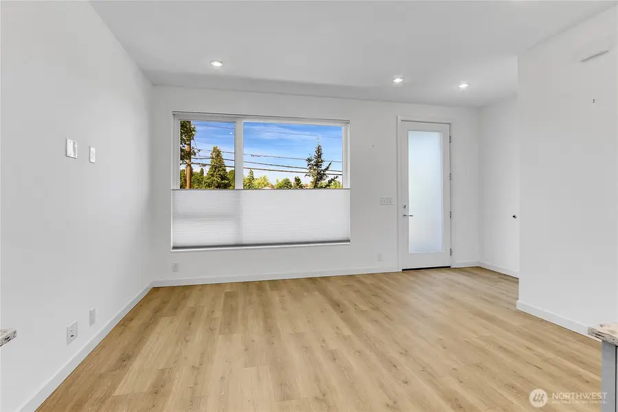 3815 S Cloverdale Street, Seattle, WA 98118 - Image #2