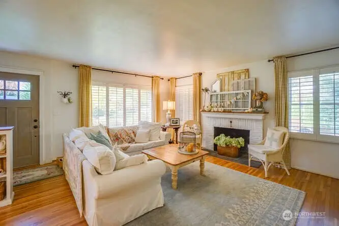 401 Harney Way, Vancouver, WA 98661 - Image #3