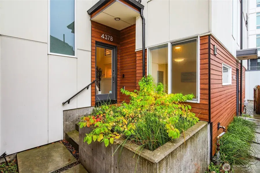 437 NE 73rd Street #B, Seattle, WA 98115 - Image #2