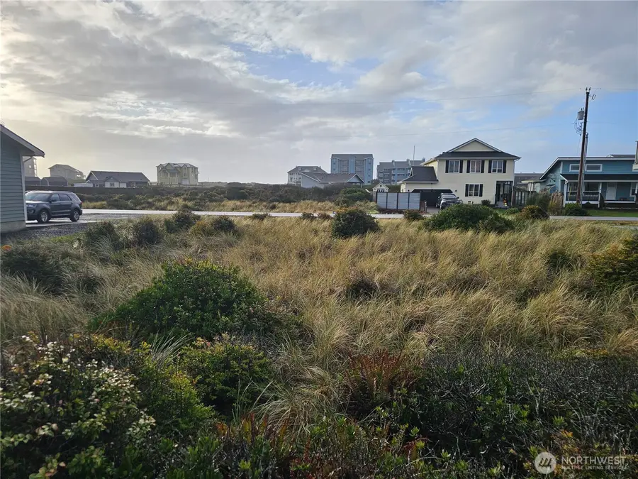 1344 N Jetty Avenue Sw, Ocean Shores, WA 98569 - Image #2