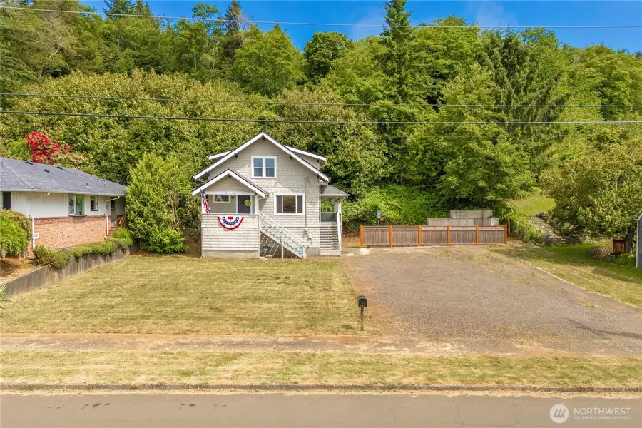 113 W Chenault Avenue, Hoquiam, WA 98550 - Image #2